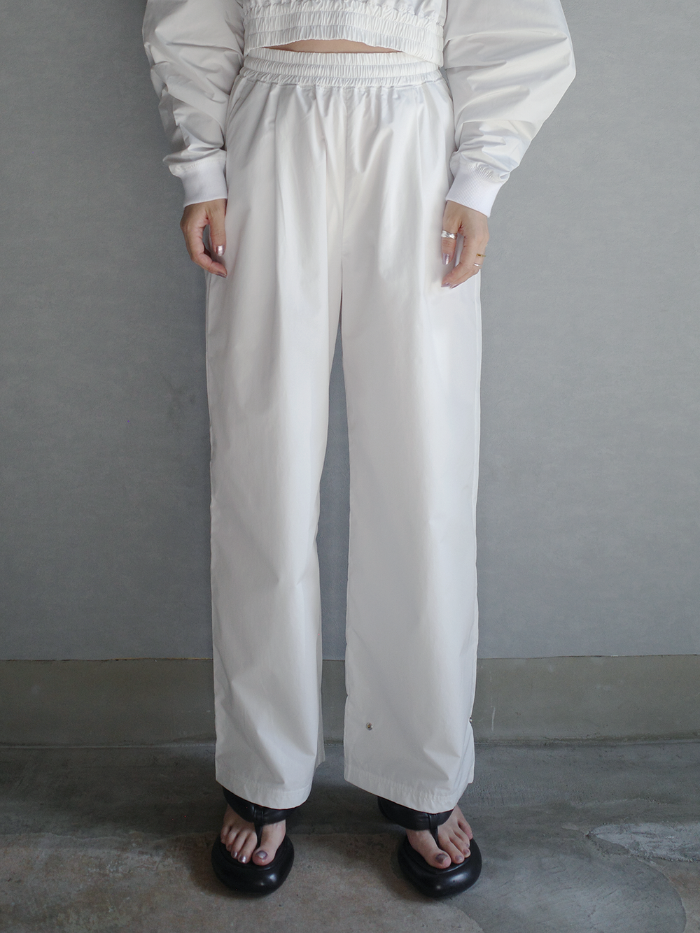 conocone ホワイト吊りズボン すべてのパンツ - CONN（コン）- レディースファッション