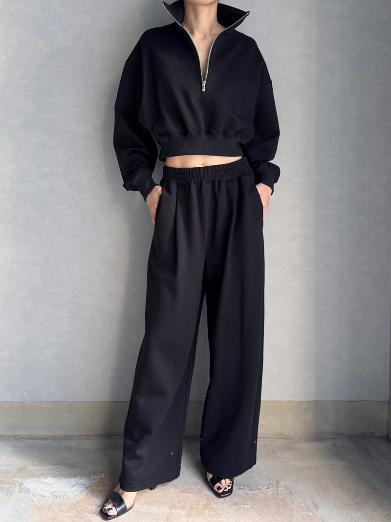 HALF ZIP TOP