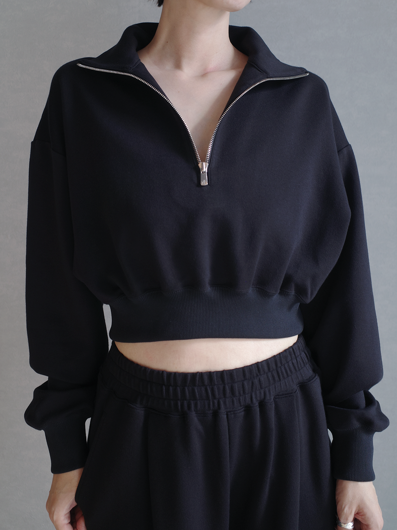 HALF ZIP TOP