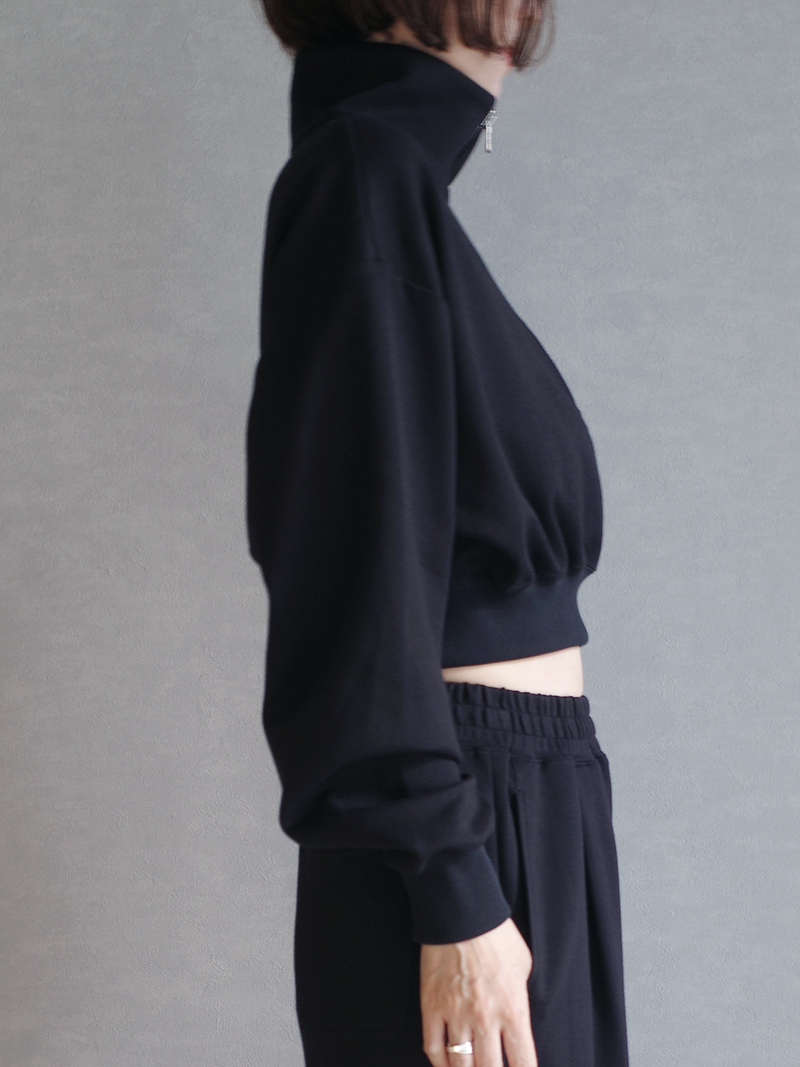 HALF ZIP TOP